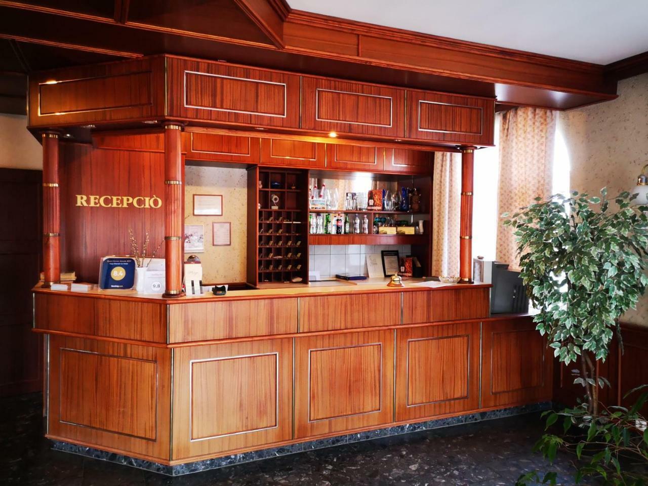 Patyi Etterem Es Hotel Bogote Exterior photo